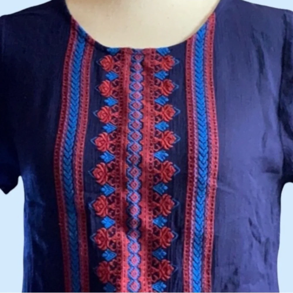 Forever 21 Blue Crochet Detail Round Neckline Short Sleeve Top - Picture 2 of 9